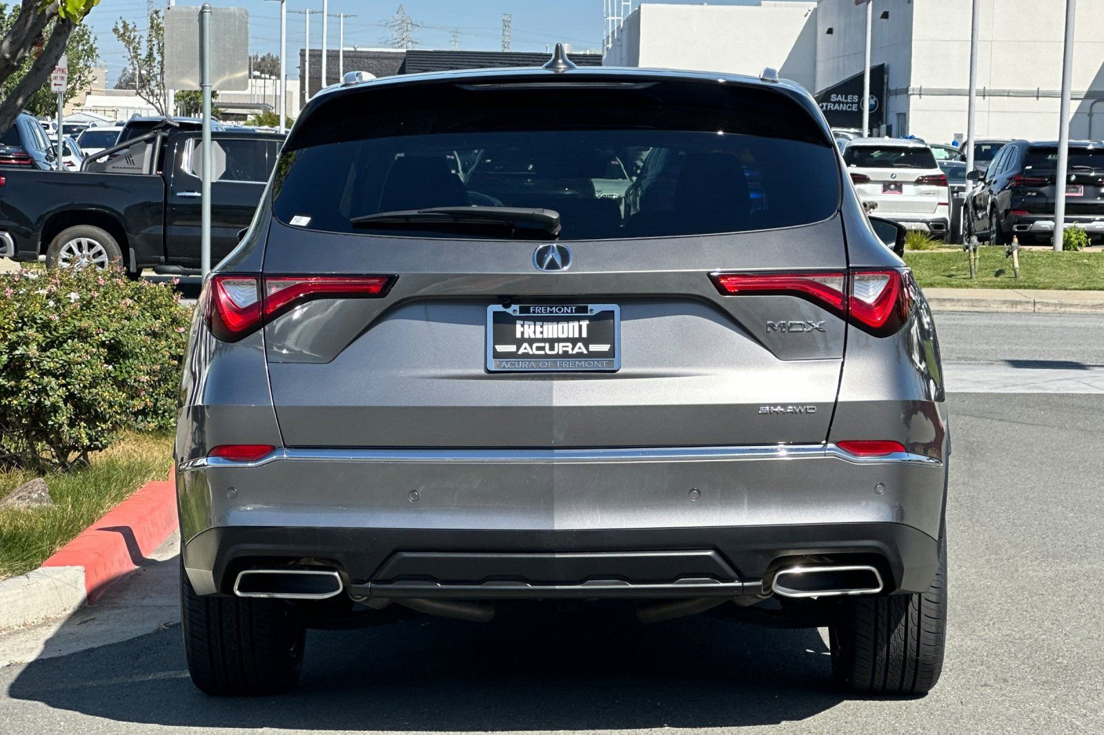 Used 2023 Acura MDX SH-AWD w/ Advance Package image 5