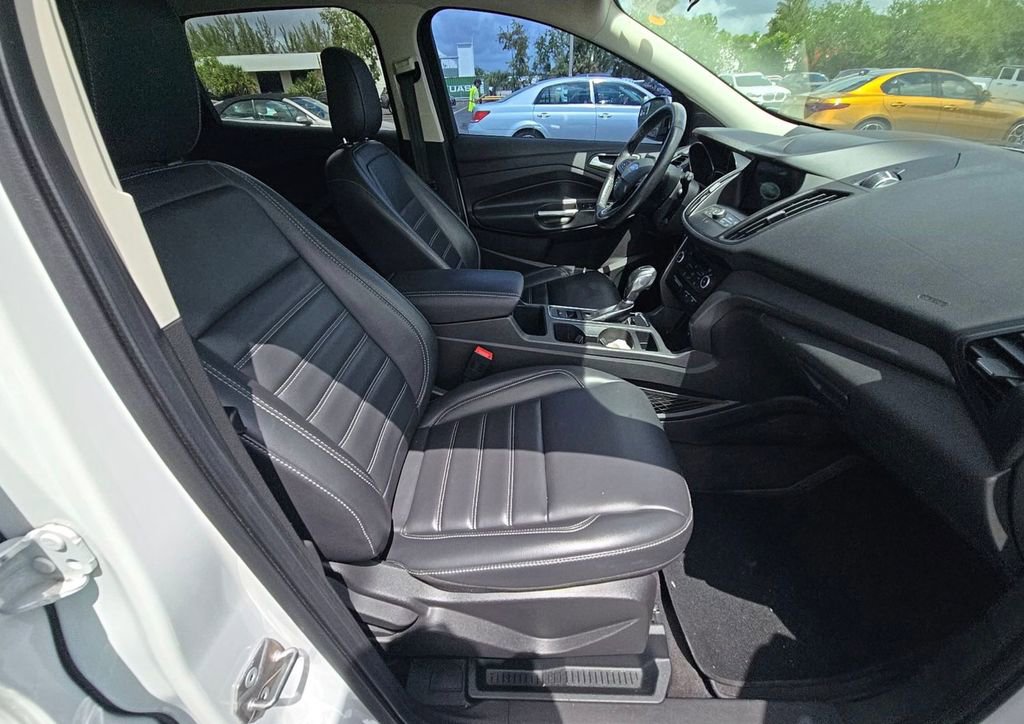 Used 2019 Ford Escape SEL FWD image 13