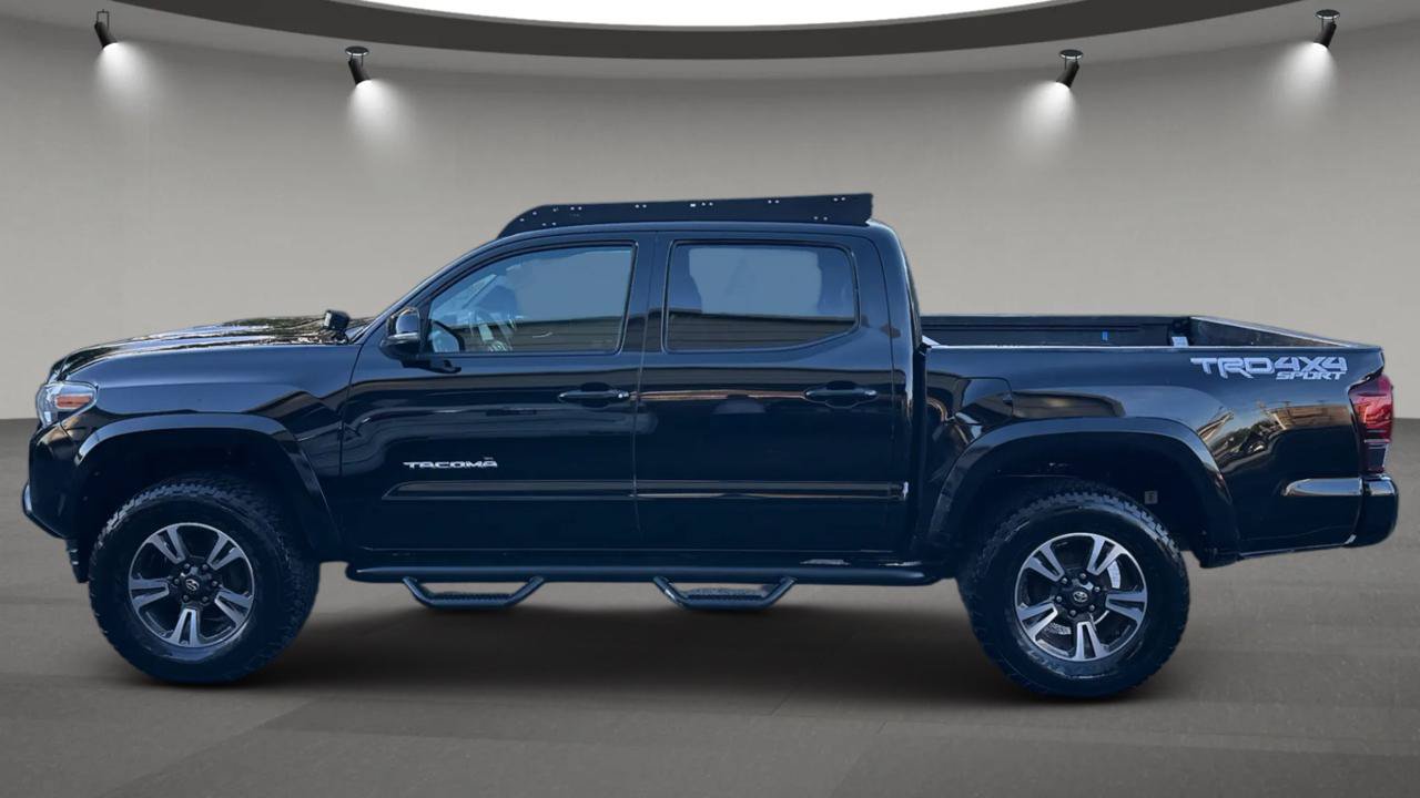 Used 2016 Toyota Tacoma TRD Sport w/ Towing Package AWD/4WD image 6