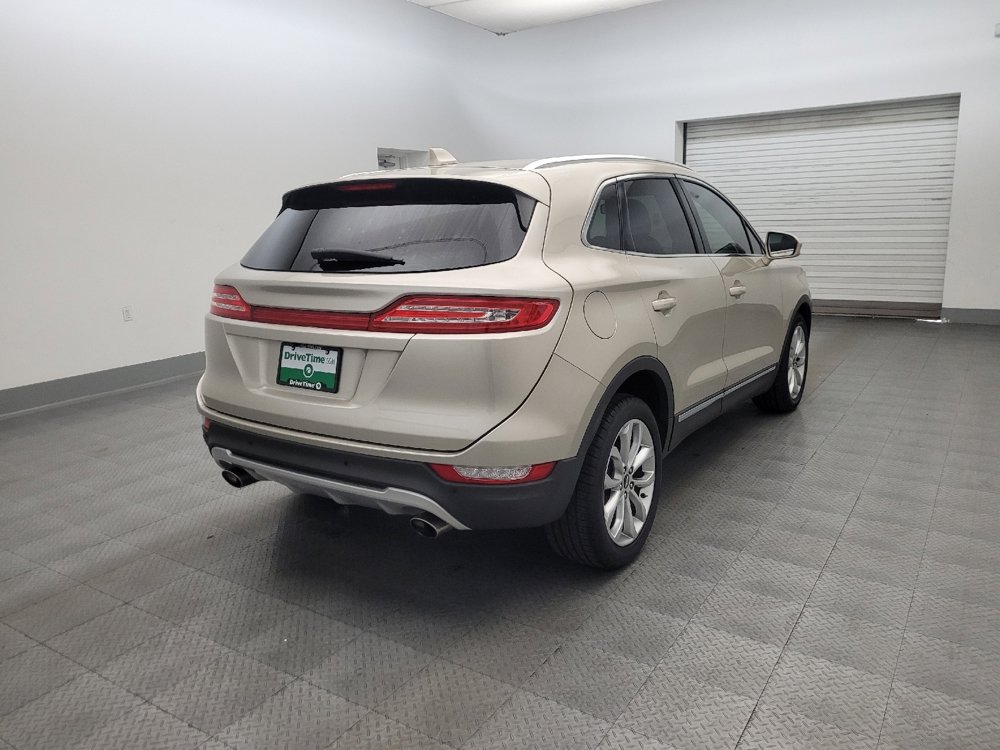 Used 2017 Lincoln MKC Select w/ Select Plus Package FWD image 9