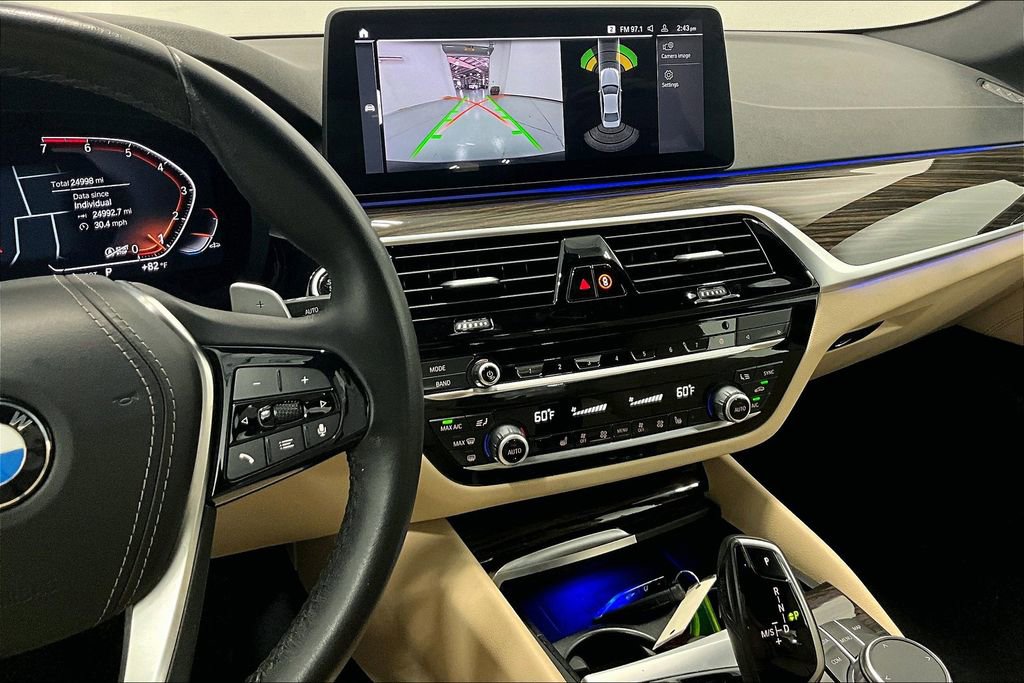 Used 2023 BMW 530i w/ Premium Package image 8