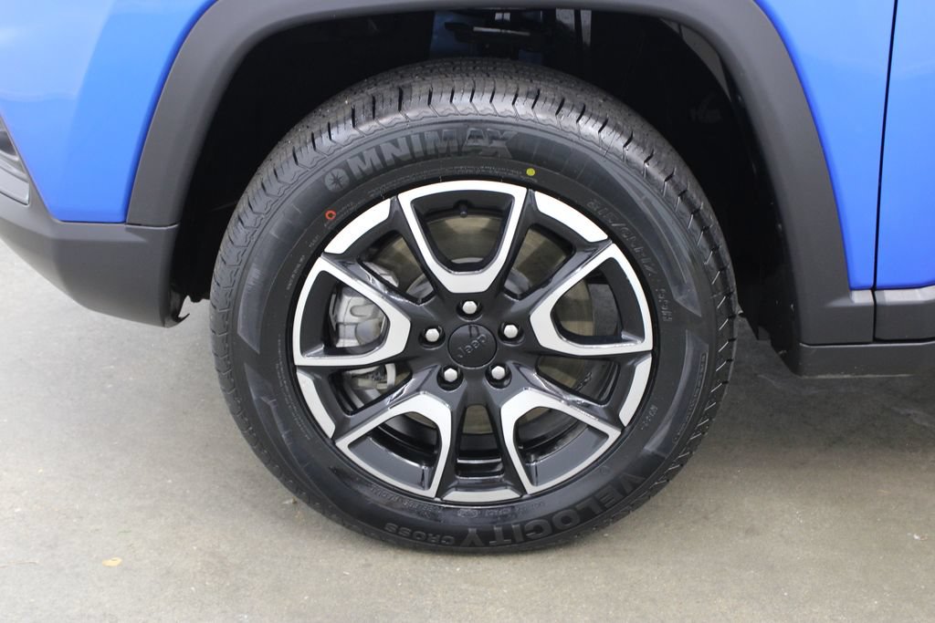 Used 2024 Jeep Compass Trailhawk AWD/4WD image 26