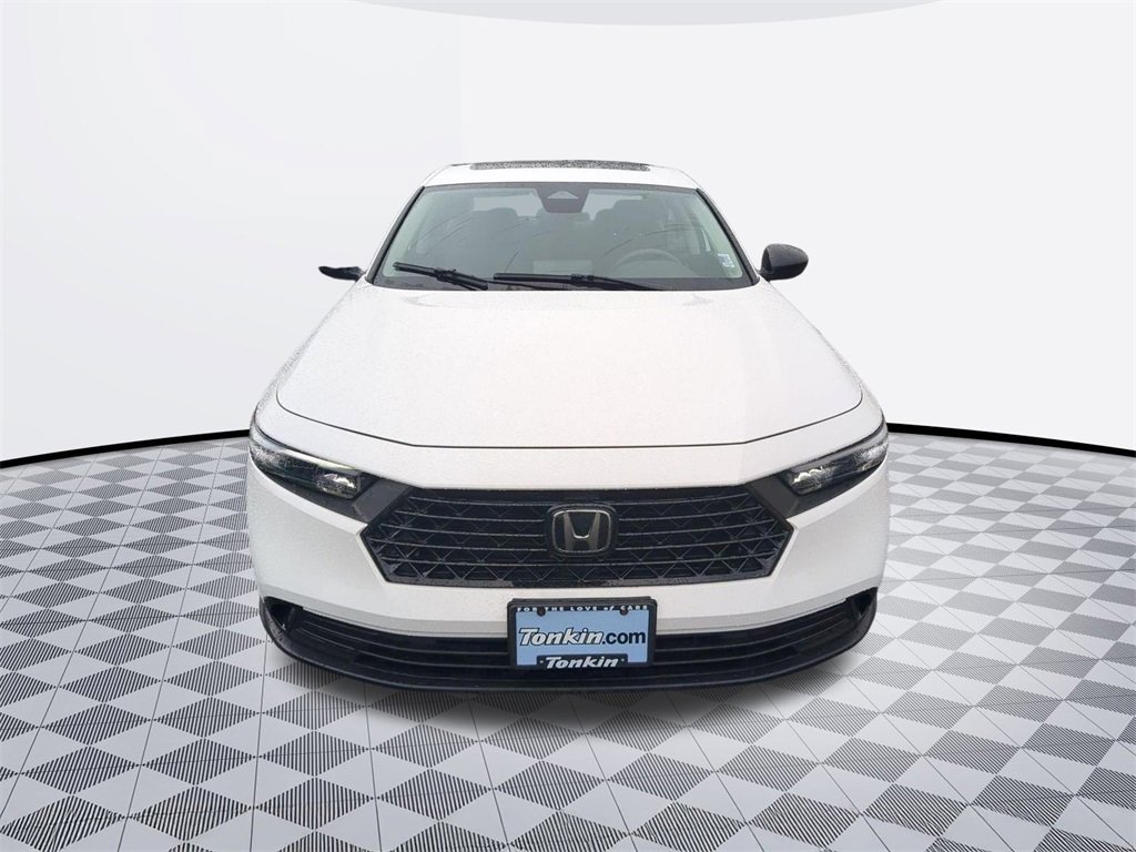 Used 2025 Honda Accord SE image 9