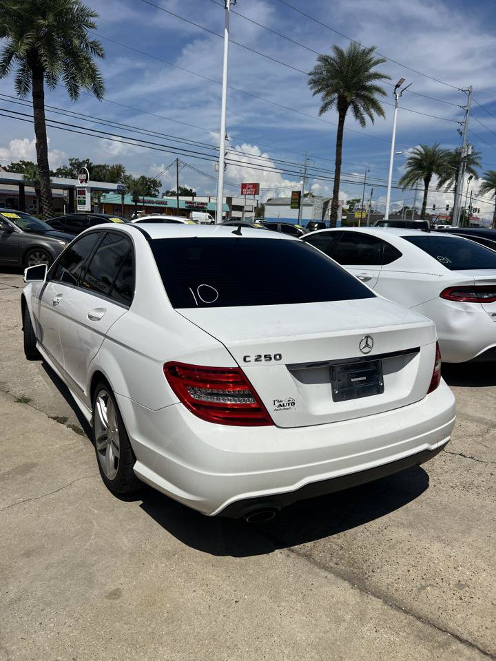 Used 2013 Mercedes-Benz C 250 Sedan image 5