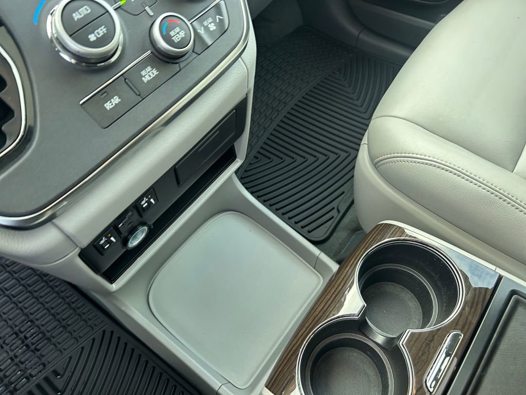 Used 2019 Toyota Sienna XLE FWD image 20