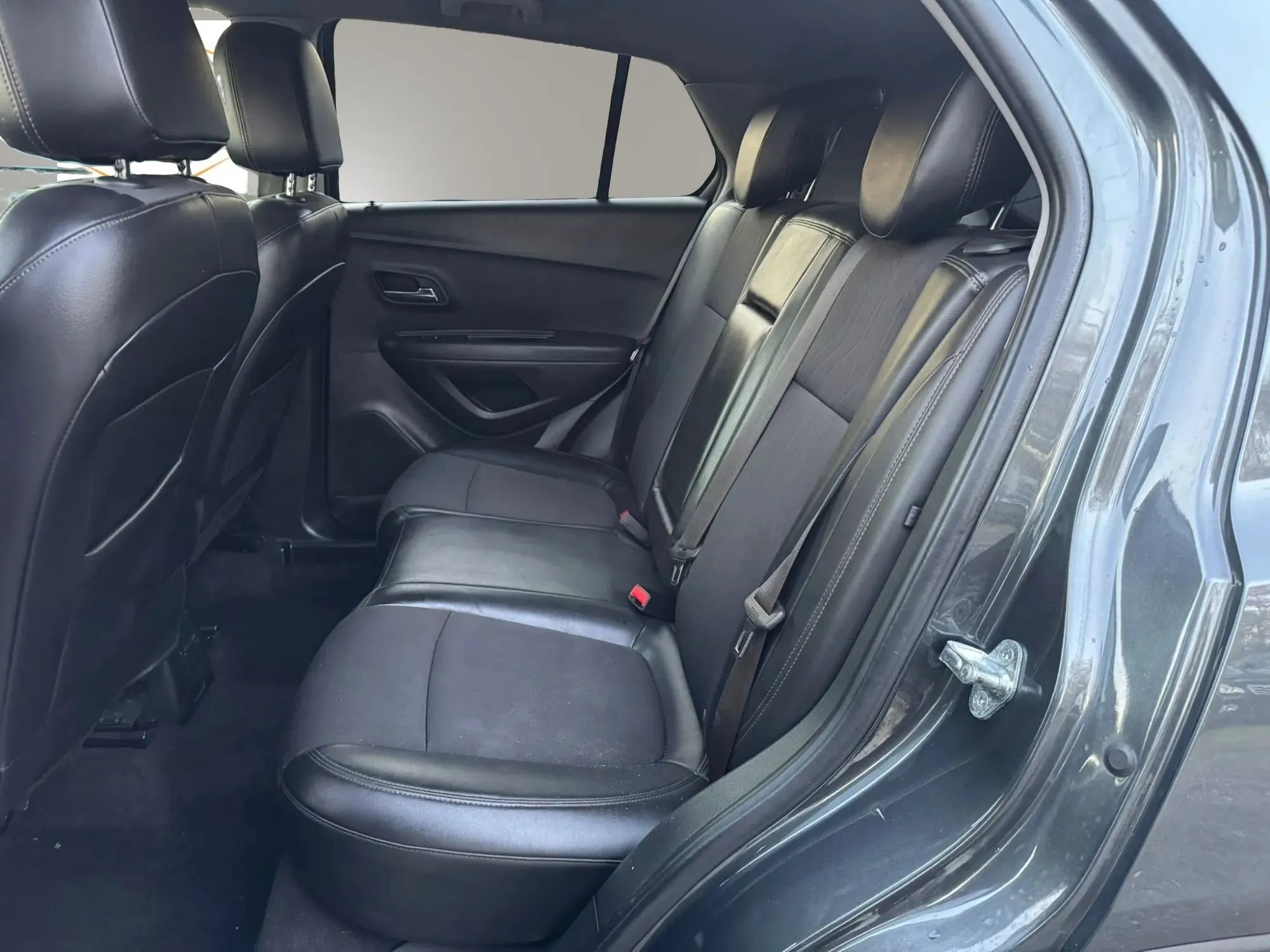 Used 2017 Chevrolet Trax LT w/ LT Convenience Package image 21