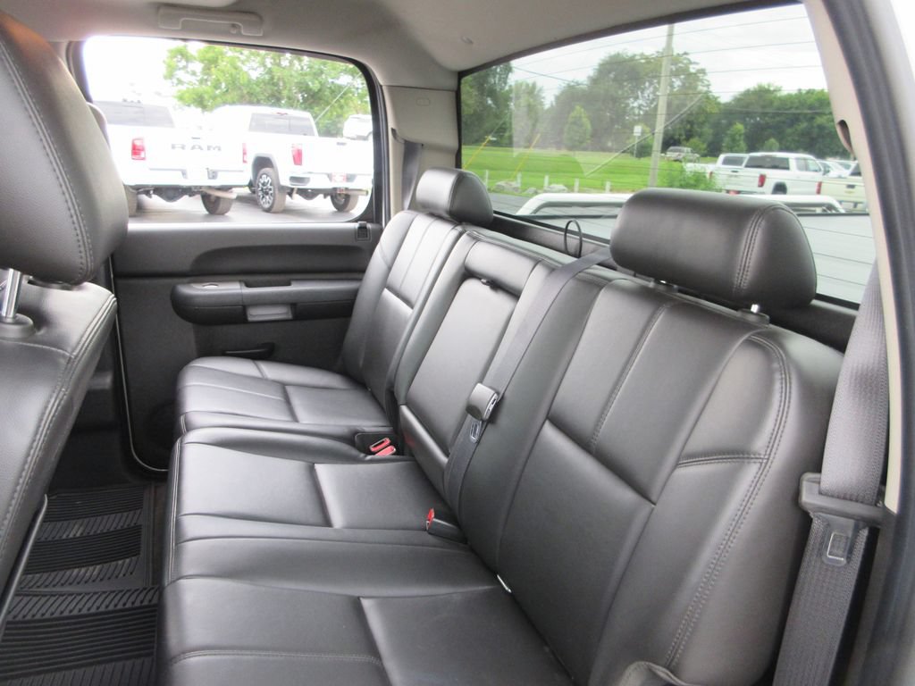 Used 2011 GMC Sierra 1500 SLE w/ Power Tech Package AWD/4WD image 19