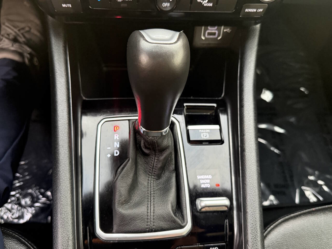 Used 2024 Jeep Compass Latitude image 19