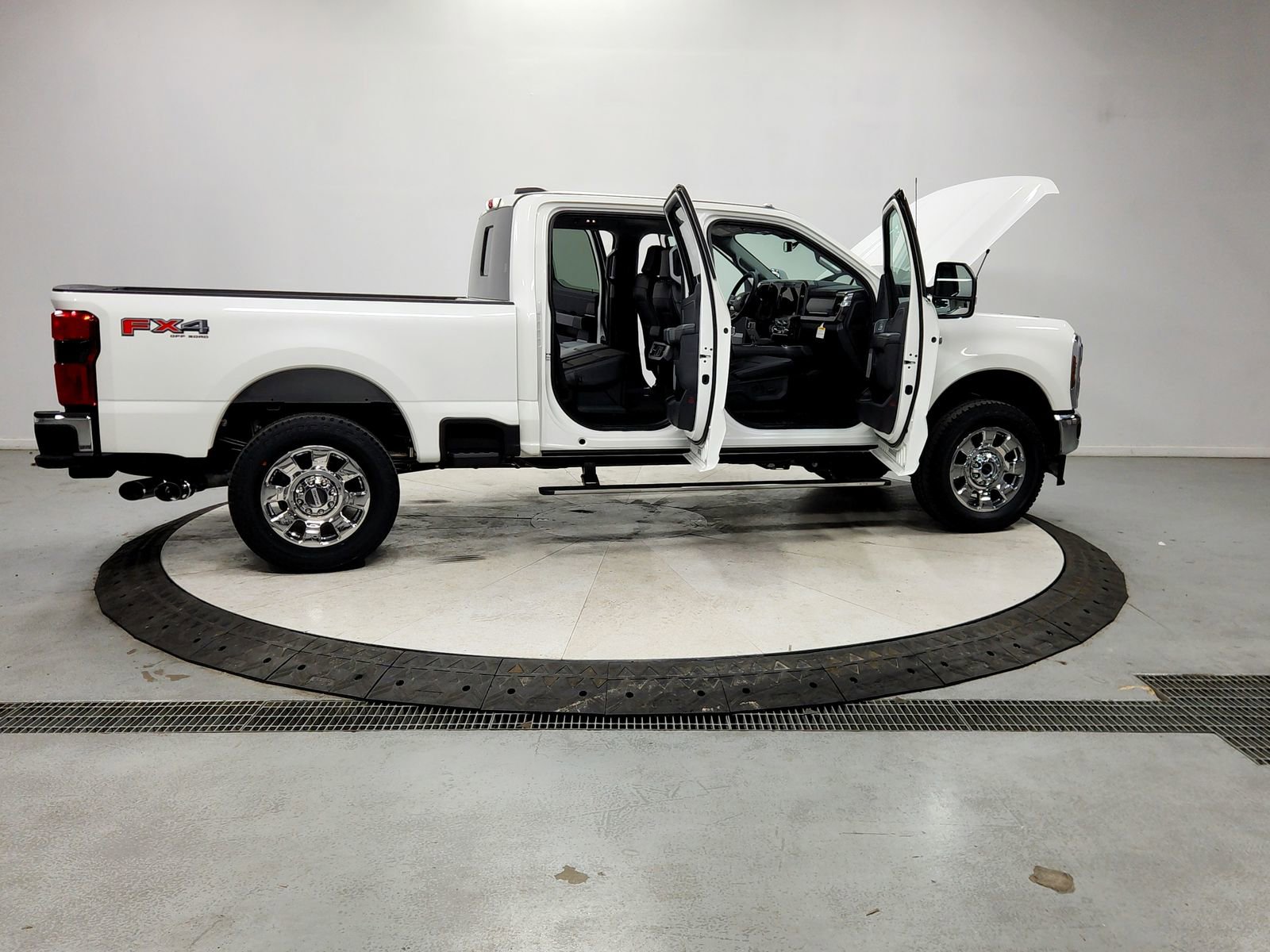 New 2026 Ford F250 Lariat w/ Lariat Premium Package image 16