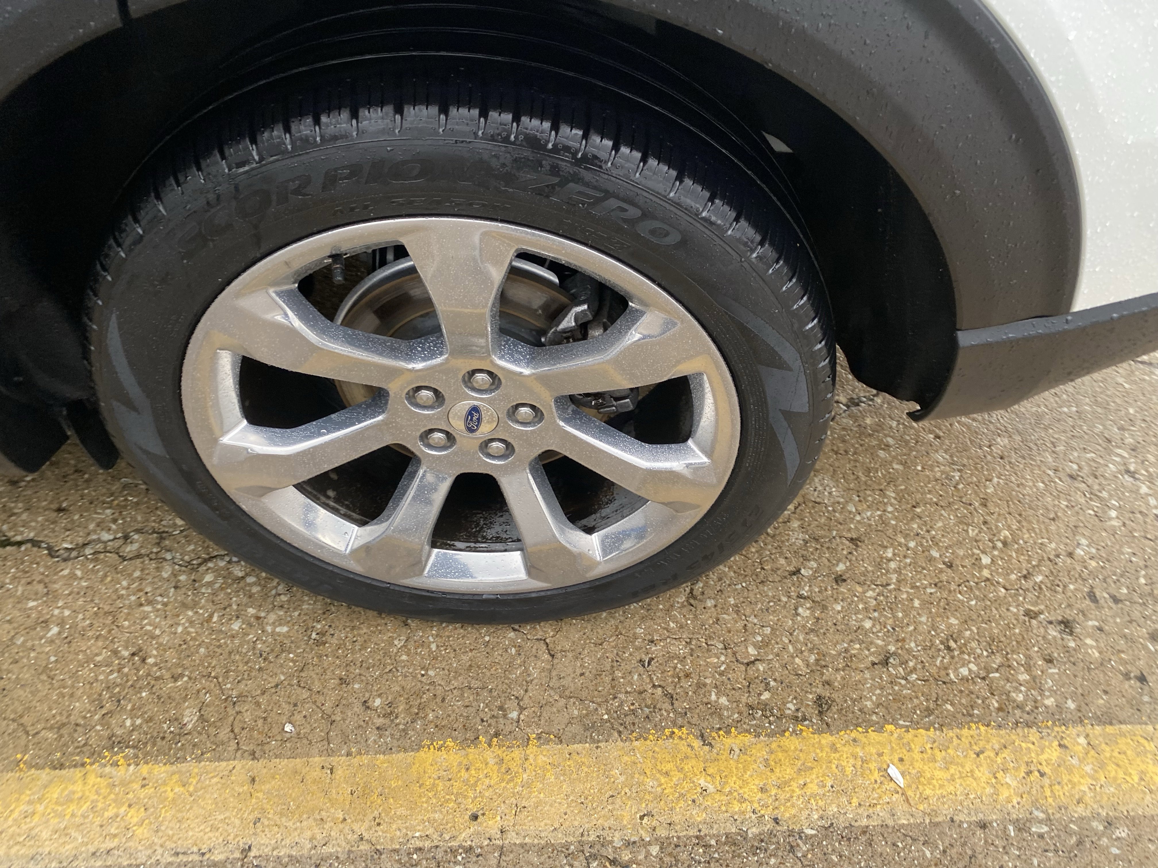 Used 2020 Ford Explorer Platinum w/ Premium Technology Package AWD/4WD image 20