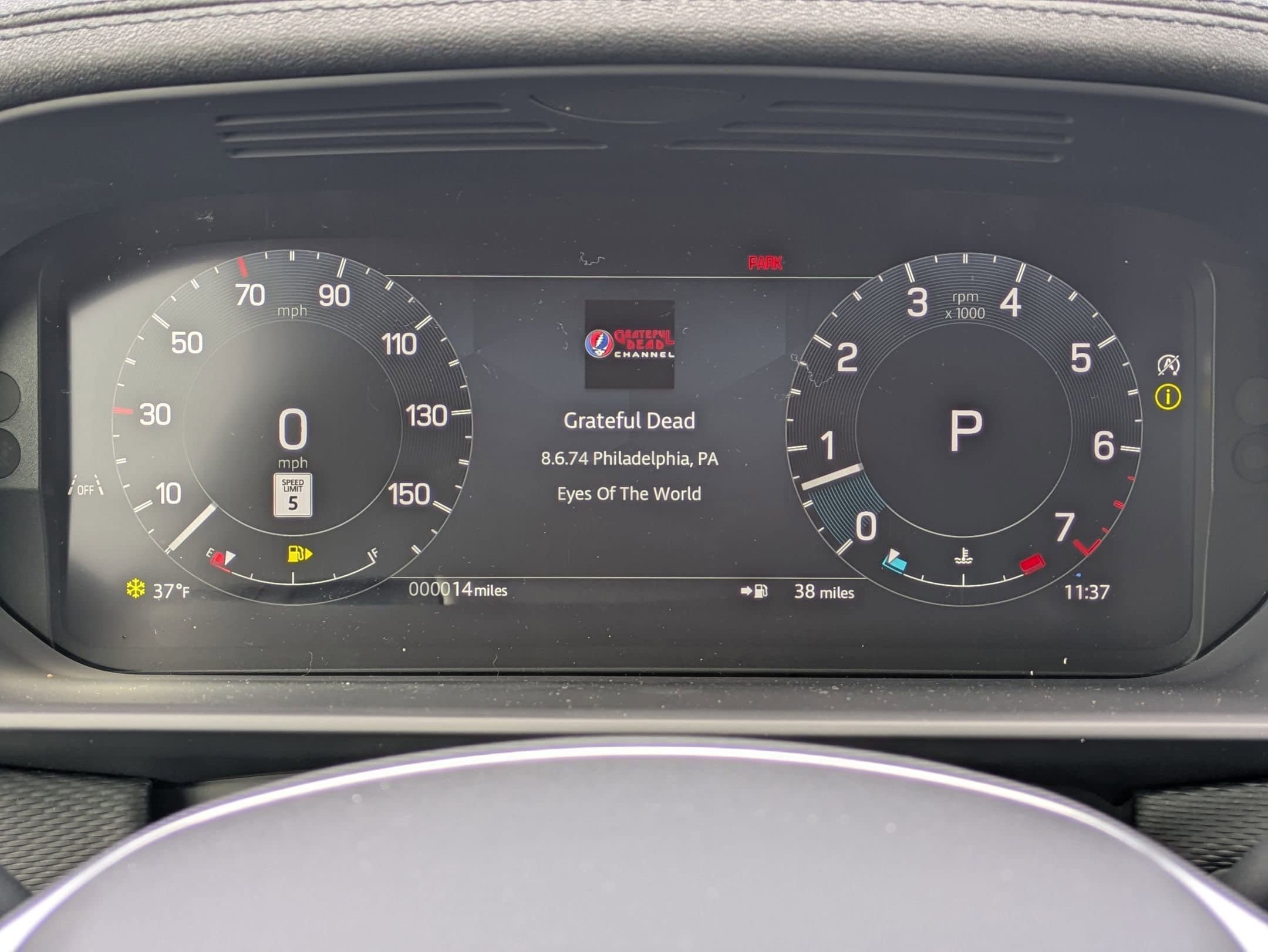 New 2026 Land Rover Discovery Limited Edition AWD/4WD image 10