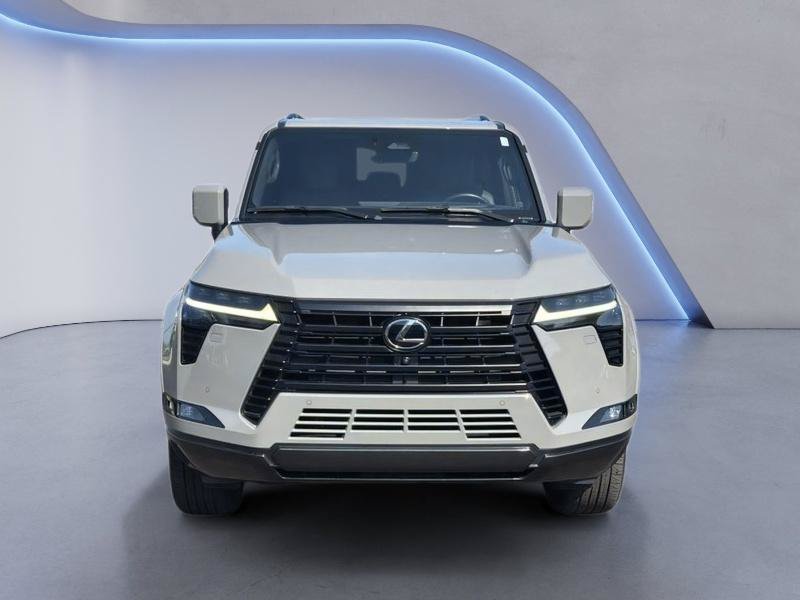 Used 2024 Lexus GX 550 w/ Accessory Package (Z1) AWD/4WD image 2