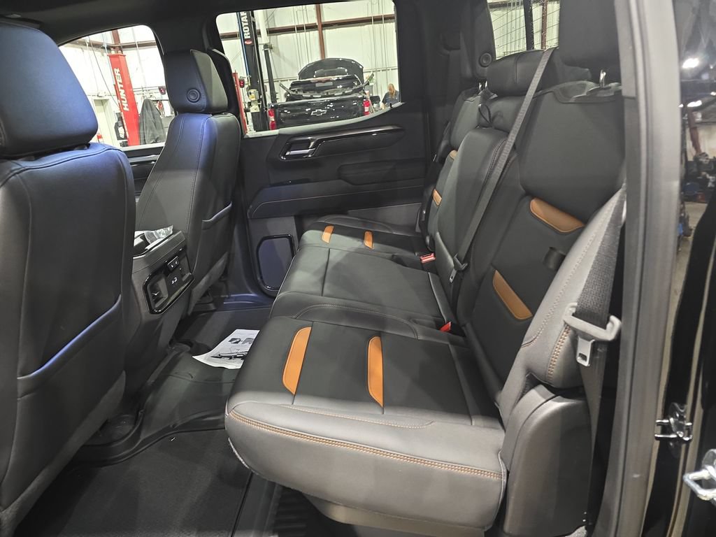 New 2026 GMC Sierra 1500 AT4 w/ AT4 Premium Package AWD/4WD image 14