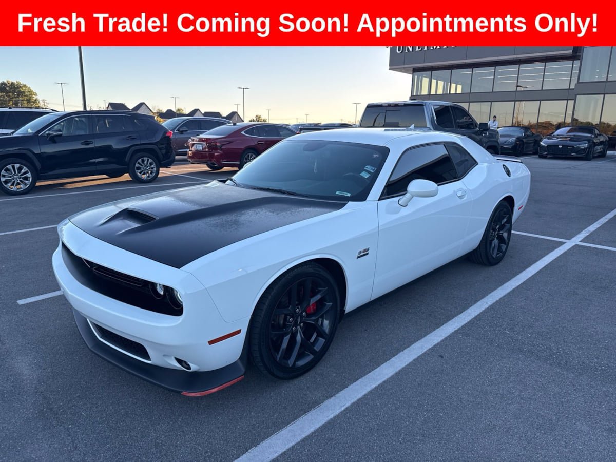 Used 2019 Dodge Challenger R/T w/ Blacktop Package RWD image 1