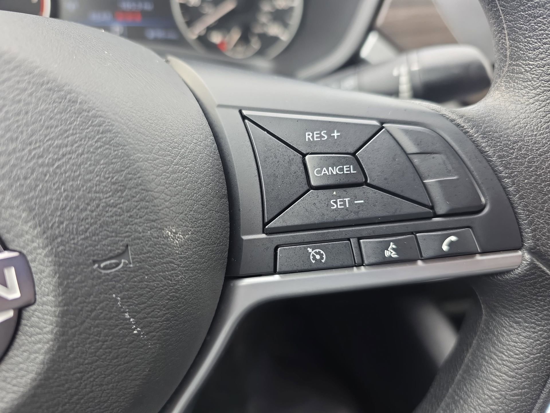 Used 2025 Nissan Altima 2.5 SV image 18