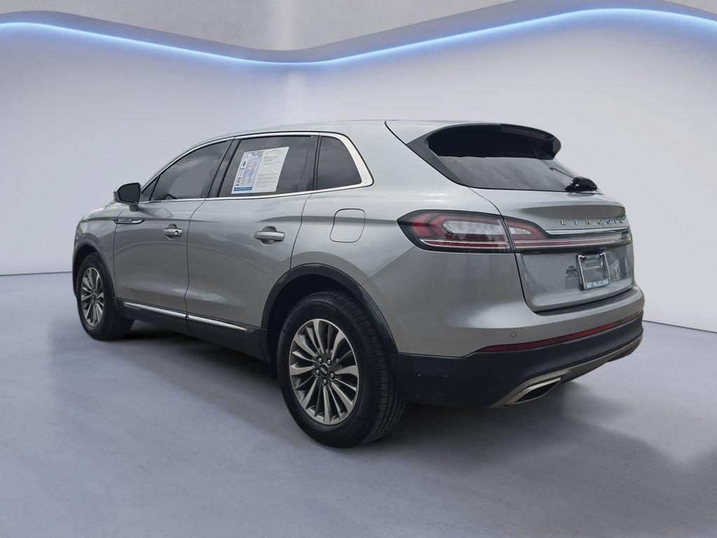 Used 2022 Lincoln Nautilus Reserve AWD/4WD image 3
