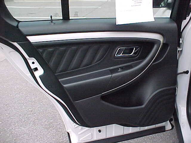 Used 2015 Ford Taurus SEL image 14