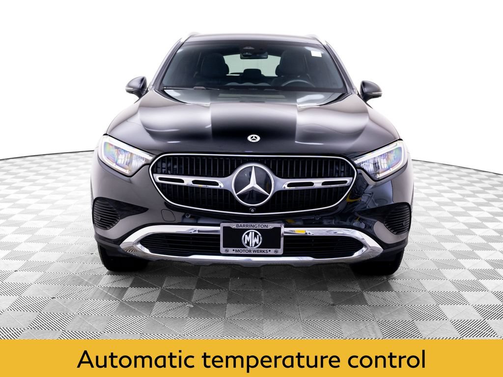 Used 2023 Mercedes-Benz GLC 300 4MATIC w/ Exclusive Trim Package image 9