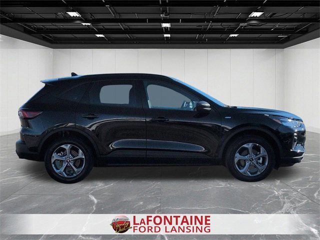 Used 2025 Ford Escape ST-Line image 6