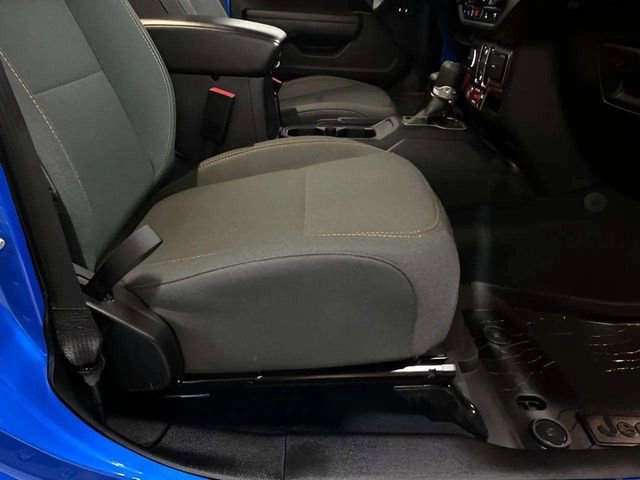 Used 2024 Jeep Wrangler Unlimited image 95