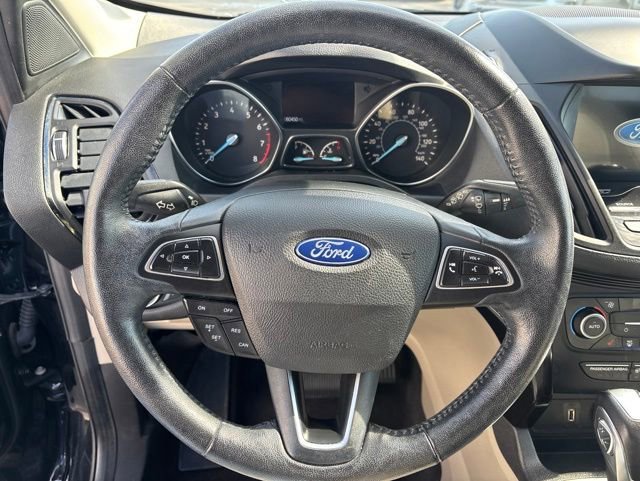 Used 2019 Ford Escape Titanium AWD/4WD image 15