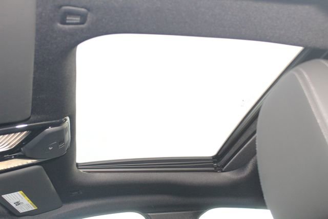 New 2026 BMW i4 xDrive40i w/ Premium Package image 22