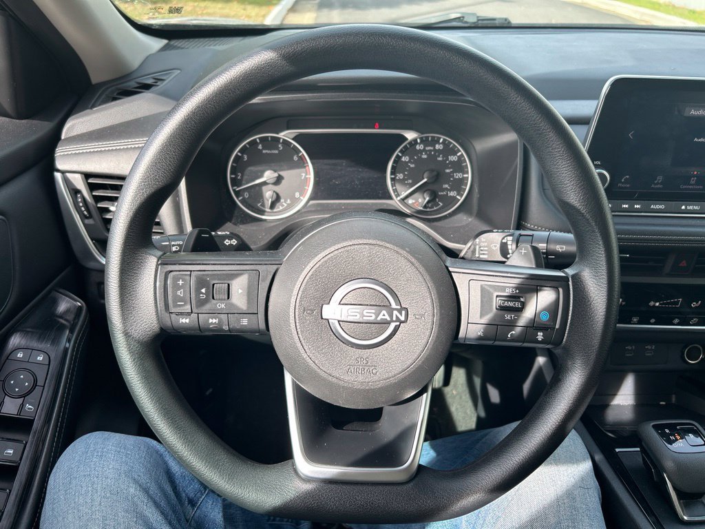 Used 2024 Nissan Rogue SV AWD/4WD image 13