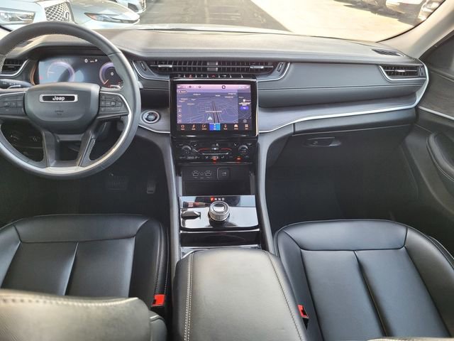 Certified 2023 Jeep Grand Cherokee Limited AWD/4WD image 6
