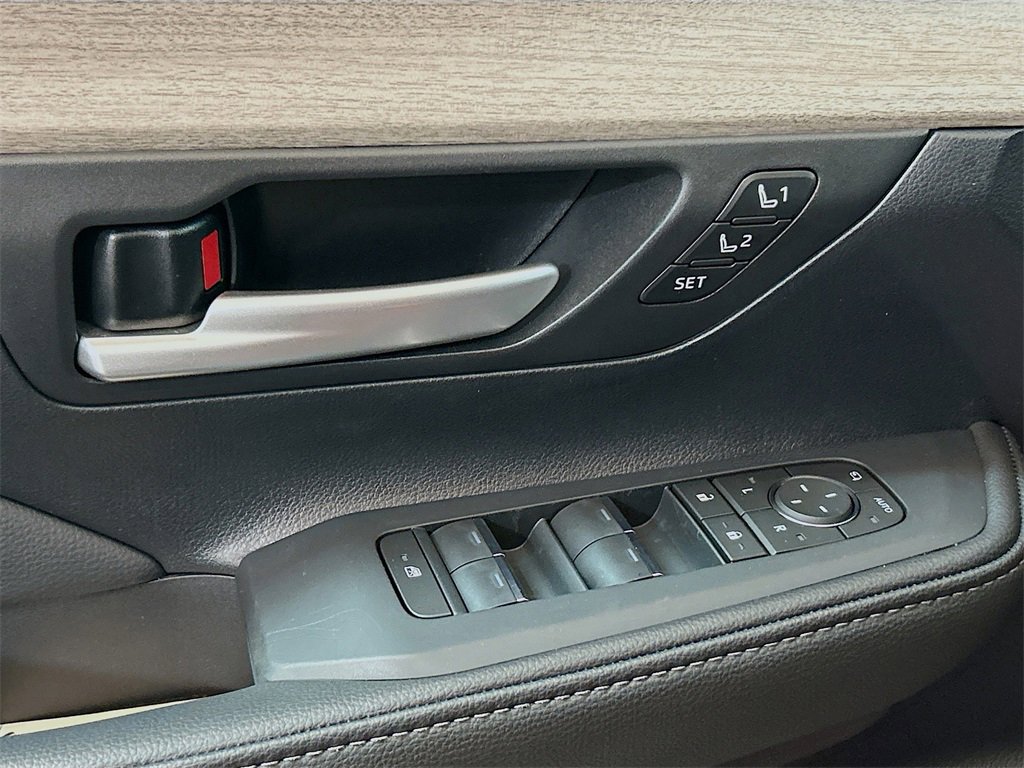 New 2026 Toyota Grand Highlander Limited image 15