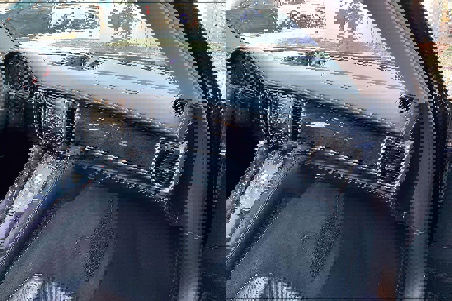 Used 2016 Porsche Panamera S image 19