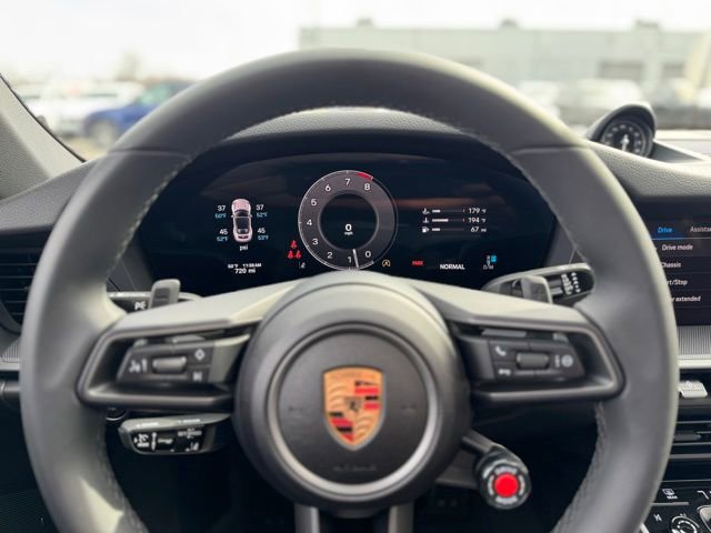 Used 2025 Porsche 911 Carrera image 20
