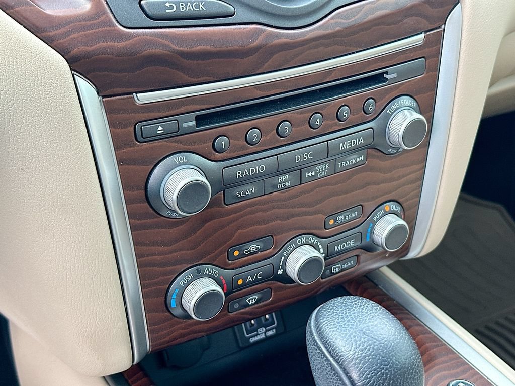 Used 2018 Nissan Pathfinder Platinum FWD image 14