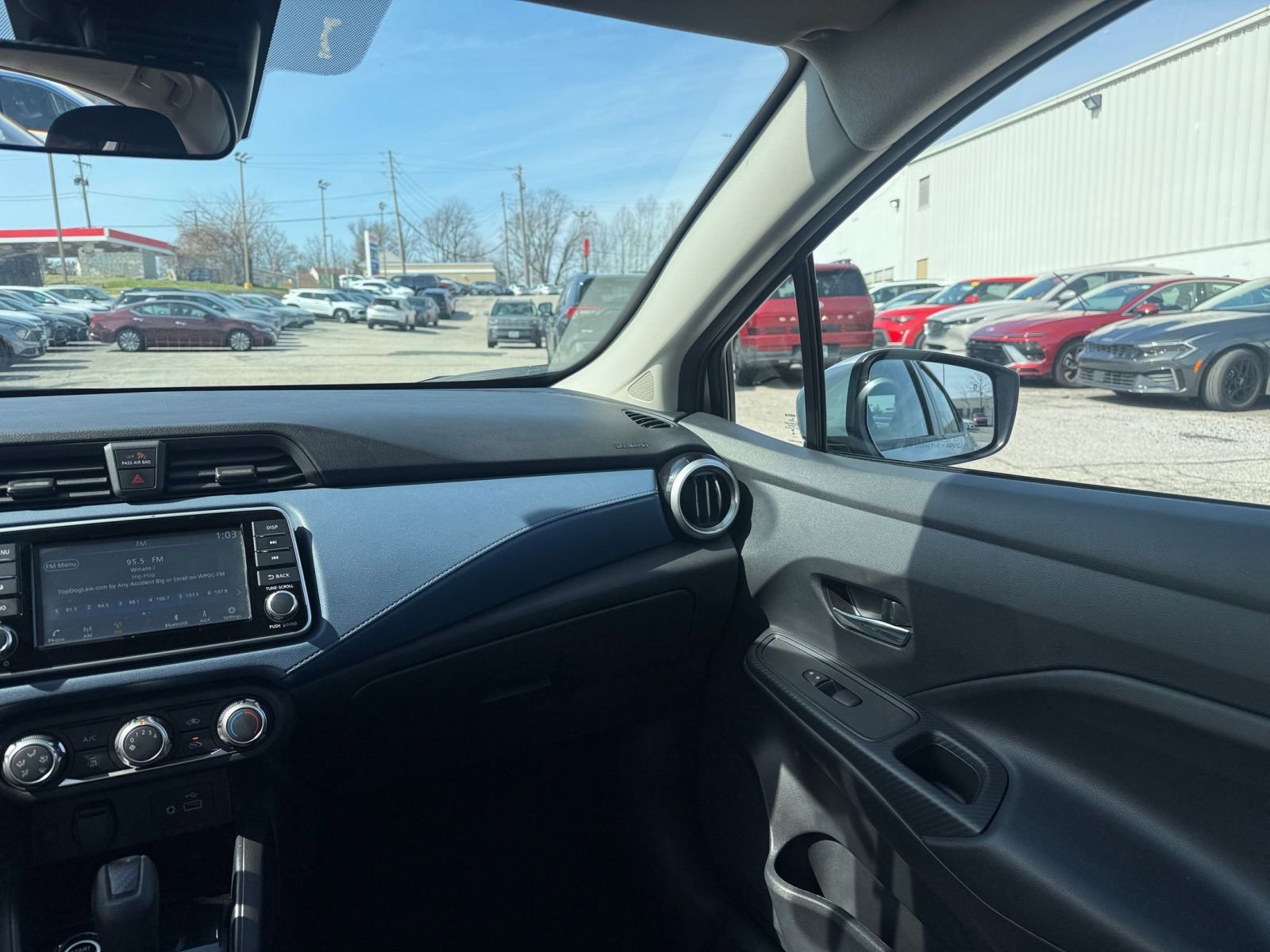 Used 2025 Nissan Versa SV image 34