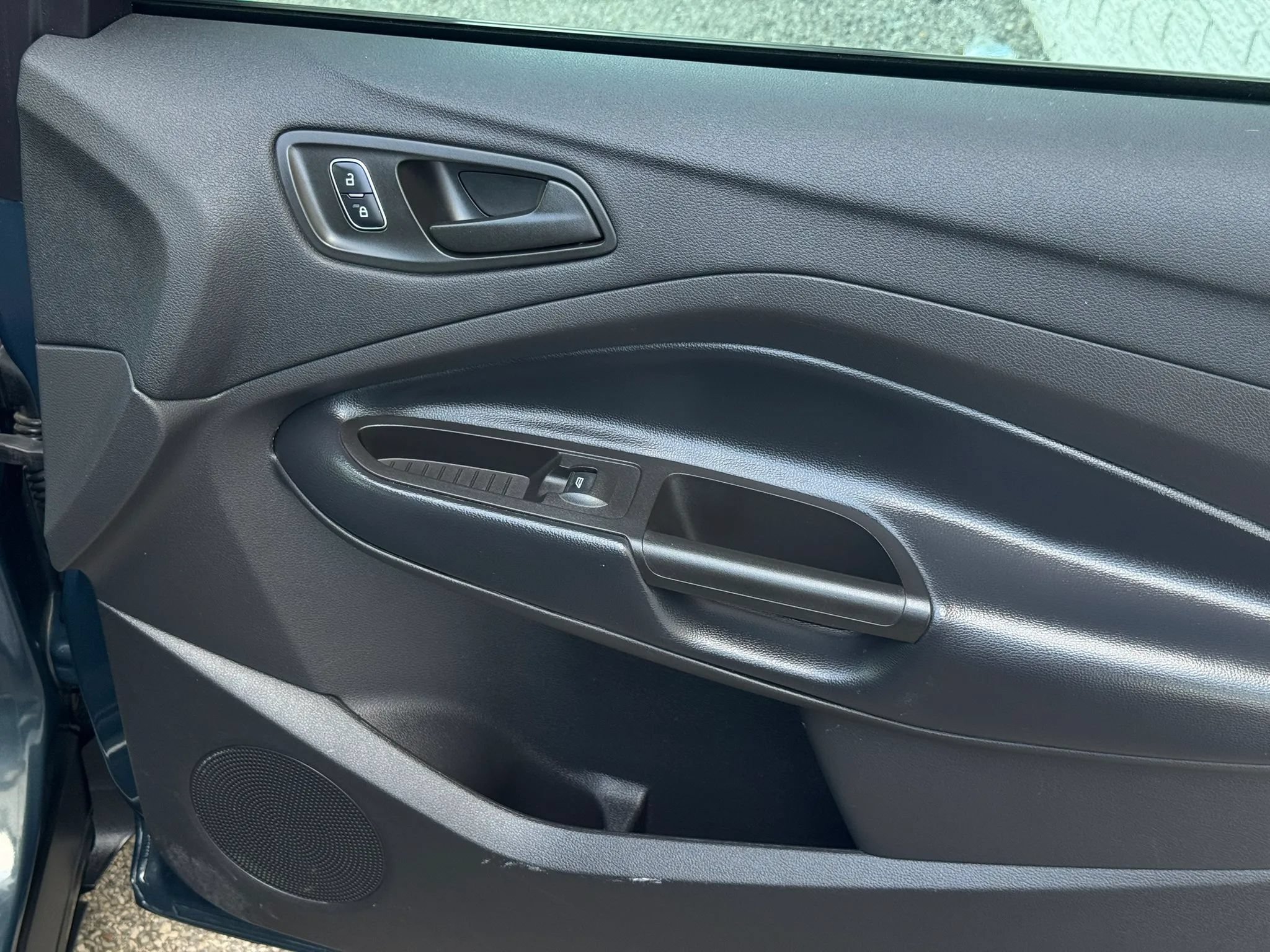Used 2019 Ford Escape S FWD image 21