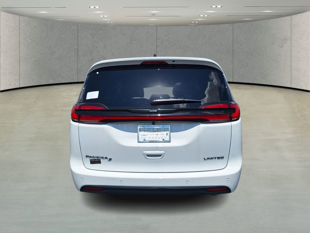 New 2026 Chrysler Pacifica Limited w/ S Appearance Package image 6