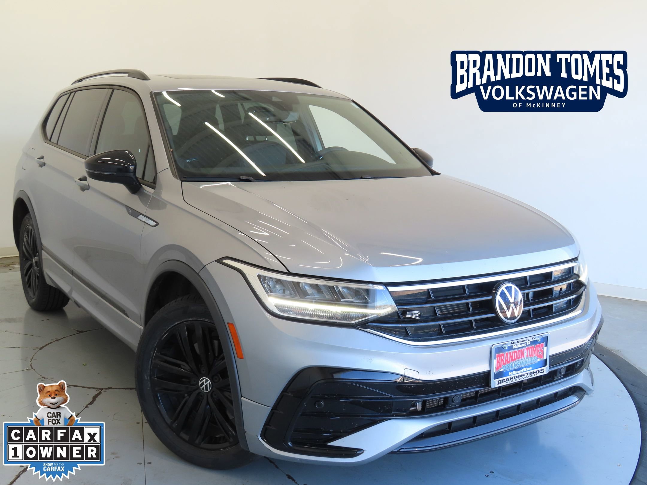 Used 2022 Volkswagen Tiguan SE R-Line