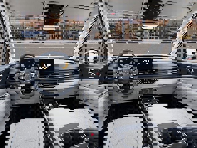 New 2026 Kia Carnival EX image 14