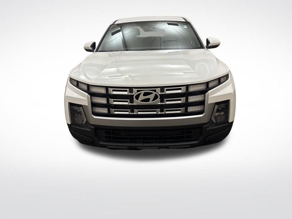 Certified 2026 Hyundai Santa Cruz SE image 2