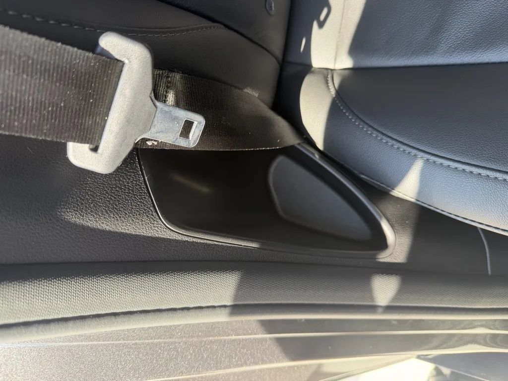 Used 2016 Ford Focus SE w/ Equipment Group 201A FWD image 29