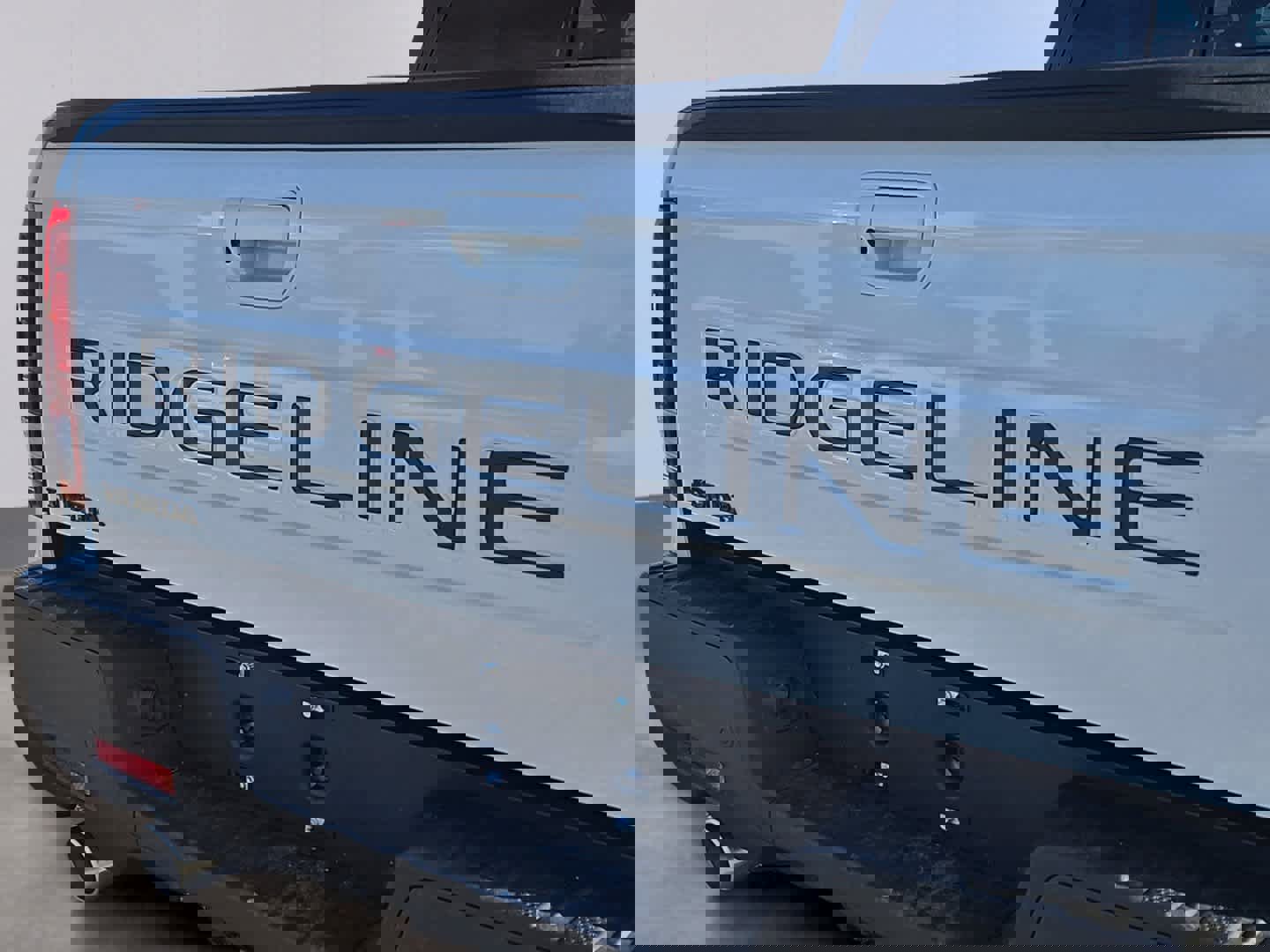 New 2026 Honda Ridgeline Black Edition image 5