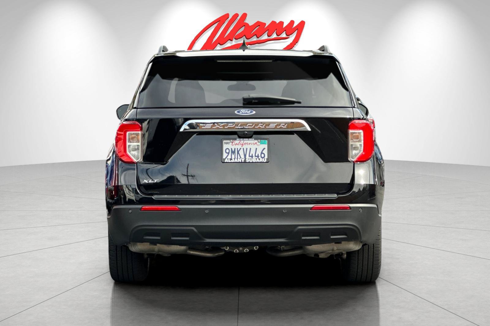 Used 2024 Ford Explorer XLT RWD image 5