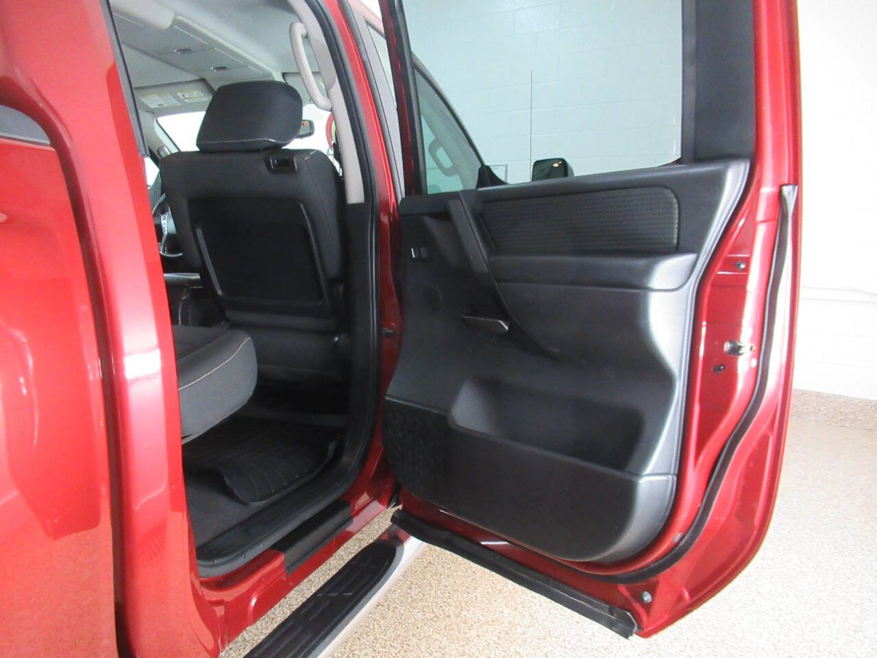 Used 2014 Nissan Titan PRO-4X image 14