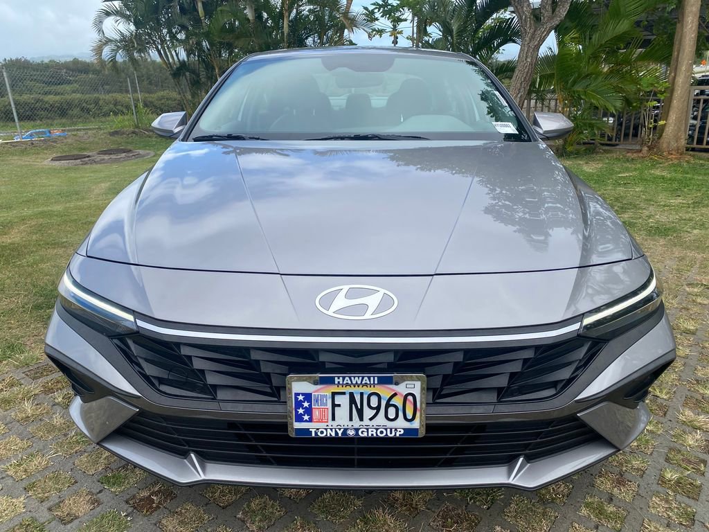 Certified 2025 Hyundai Elantra SE FWD image 20