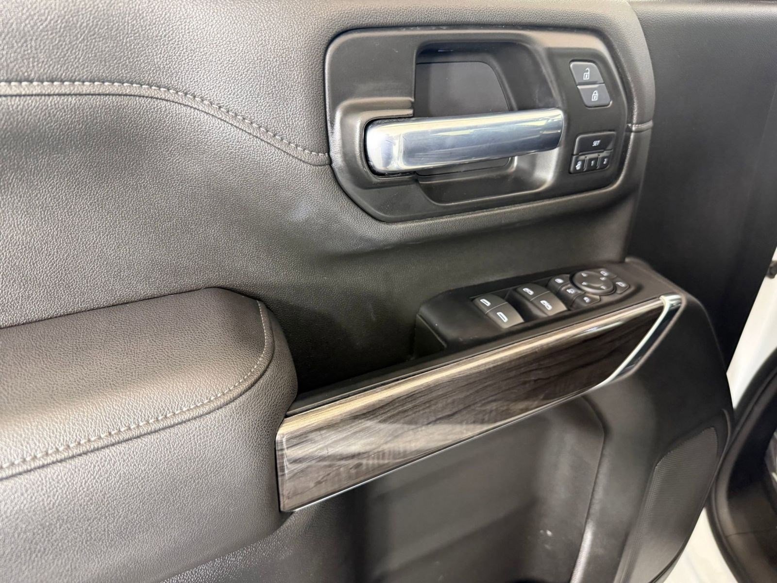 Used 2021 Chevrolet Silverado 3500 LTZ w/ LTZ Convenience Package image 13