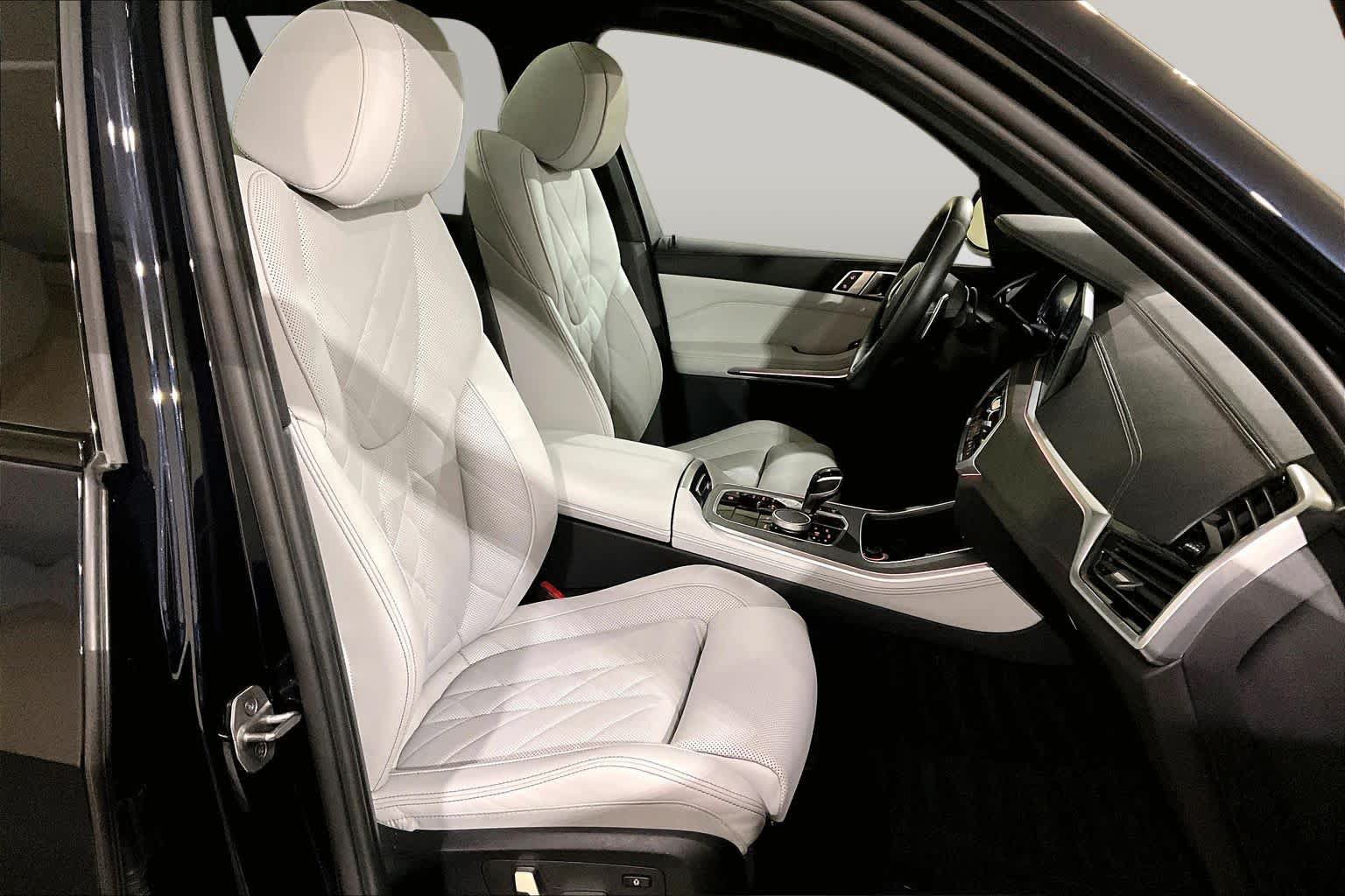 Used 2023 BMW X5 xDrive40i w/ M Sport Package AWD/4WD image 7
