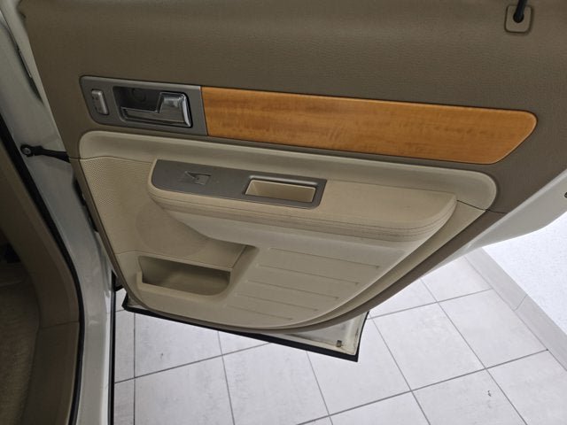 Used 2007 Lincoln MKX AWD image 8