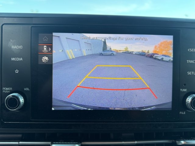 Certified 2024 Kia Carnival LX FWD image 23