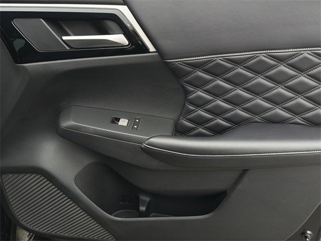 Used 2023 Mitsubishi Outlander SEL image 40