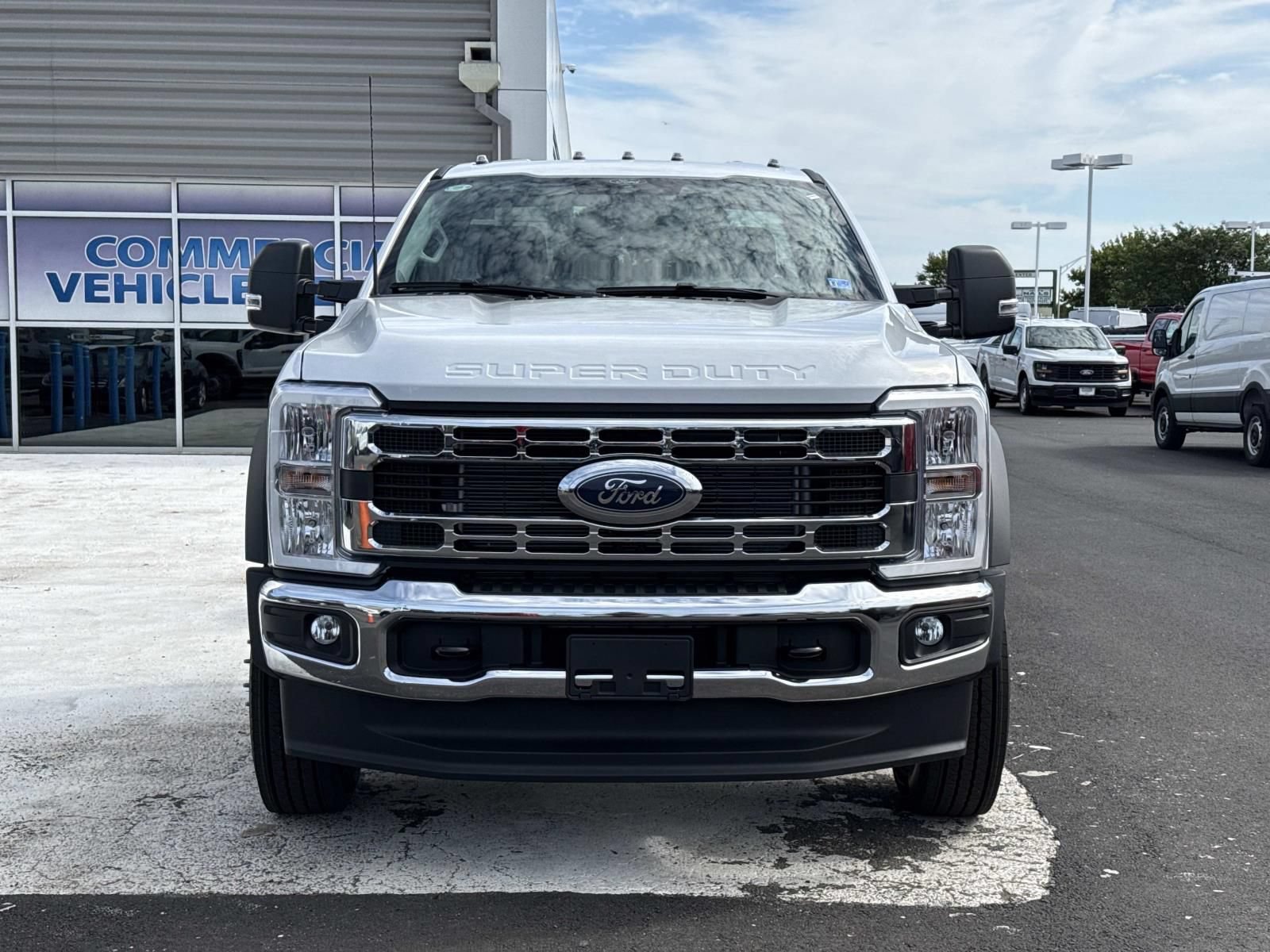 New 2026 Ford F600 4x4 Regular Cab Super Duty w/ XLT Value Package image 8