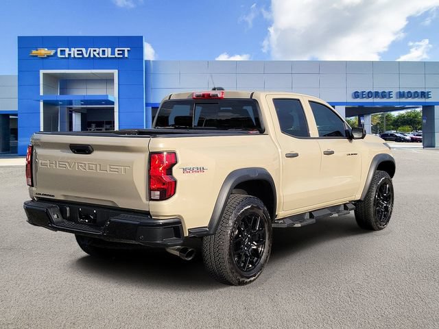 Certified 2024 Chevrolet Colorado Trail Boss w/ LPO, Dark Essentials Package AWD/4WD image 4